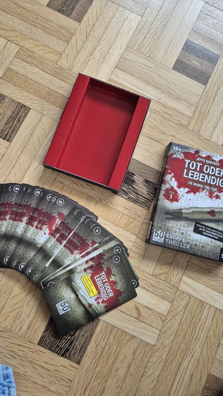 Giochi: Rästelspiel - 50 Clues - Tot oder lebendig – Nuovo (secondo la descrizione) da Winterthur venduto da Fleur44 2