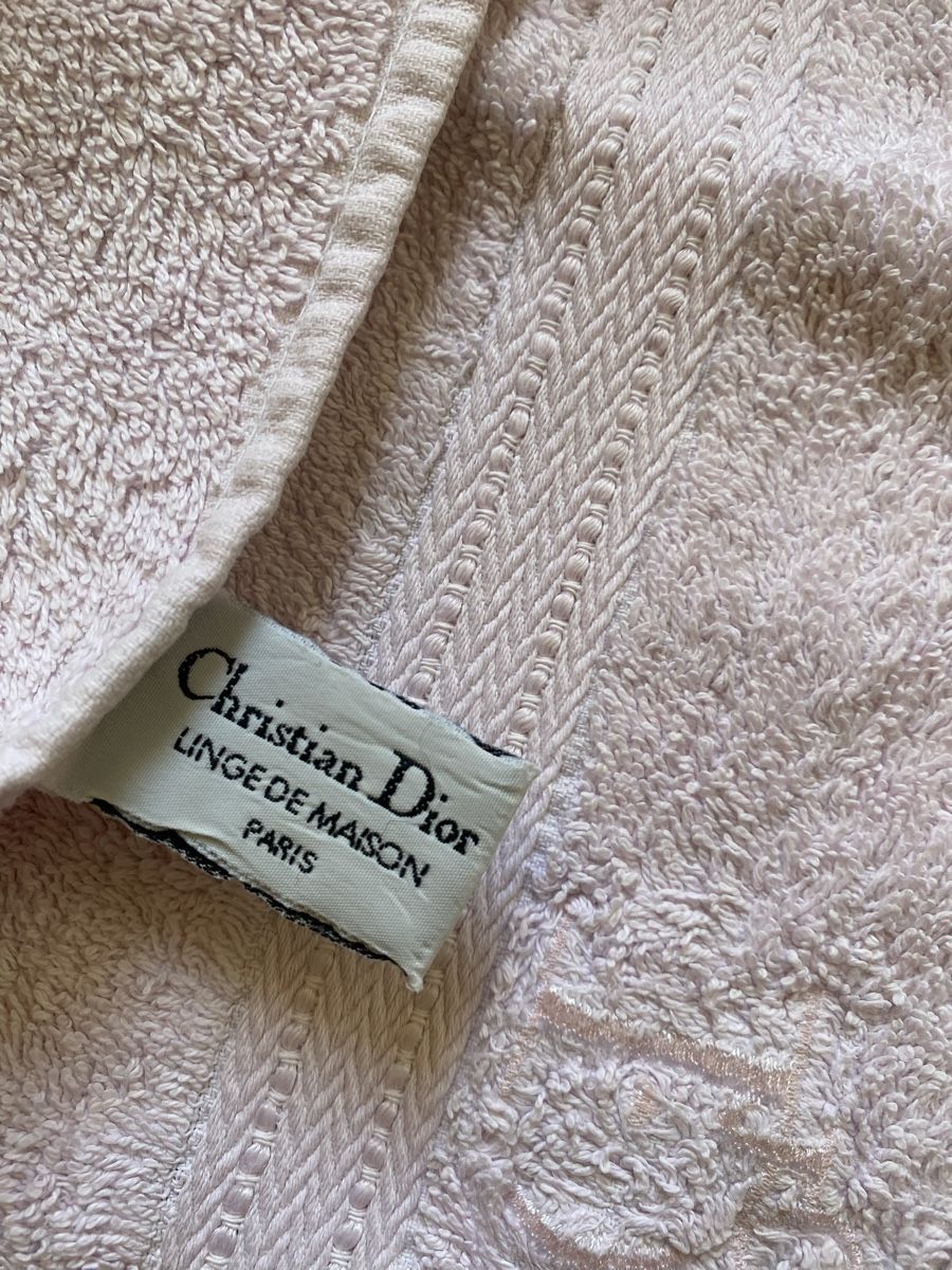 Dior Teli da bagno: Handtuch Christian Dior Linge de Maison – Usato da Zürich venduto da Lauraflor