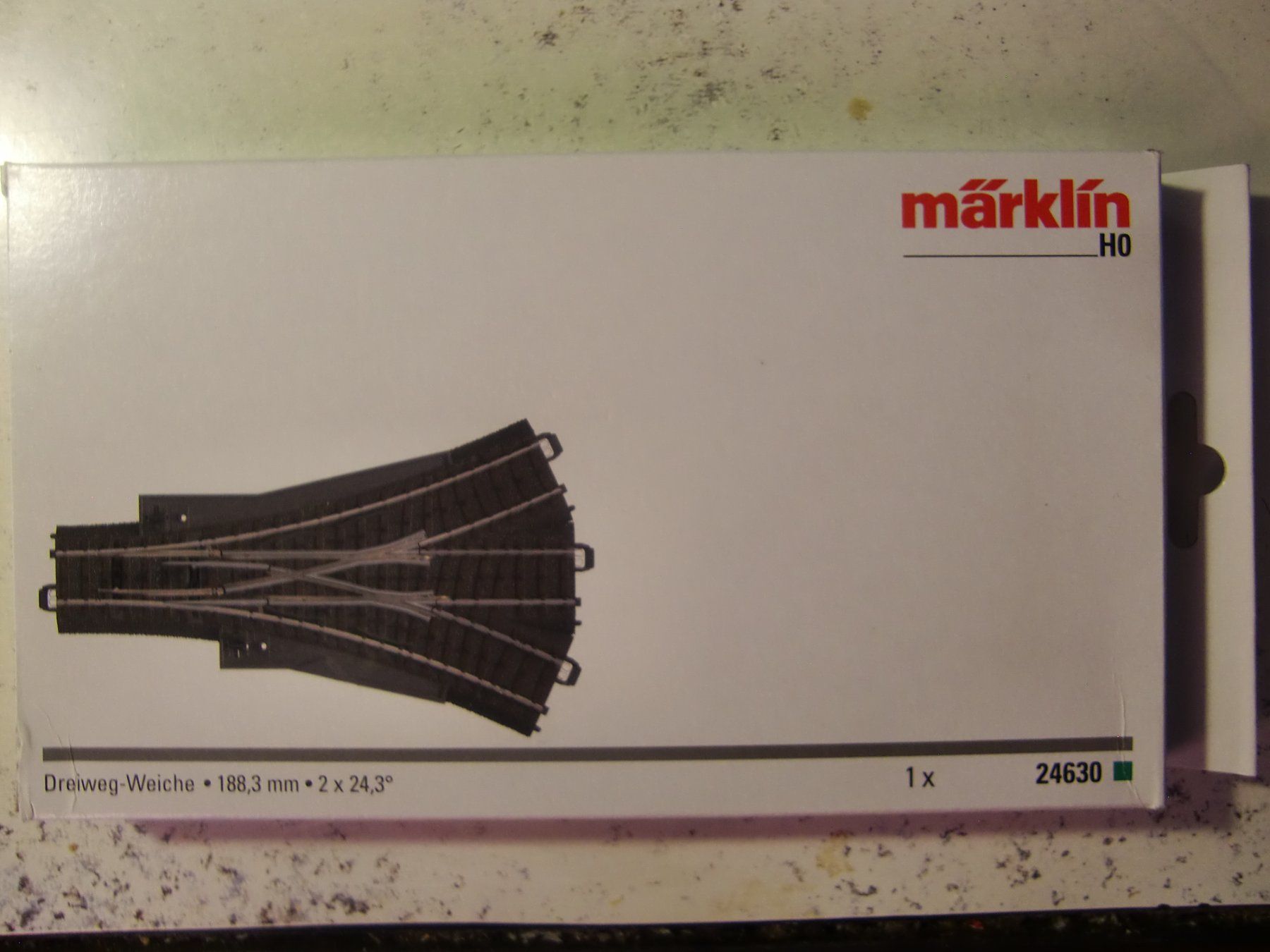 Märklin Modellini di ferrovie: Märklin Dreiwegweiche 24630 – Nuovo e nell'imballaggio originale da Obergerlafingen venduto da danibutton