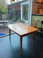 Ausziehbarer Esstisch aus Holz (Vintage)