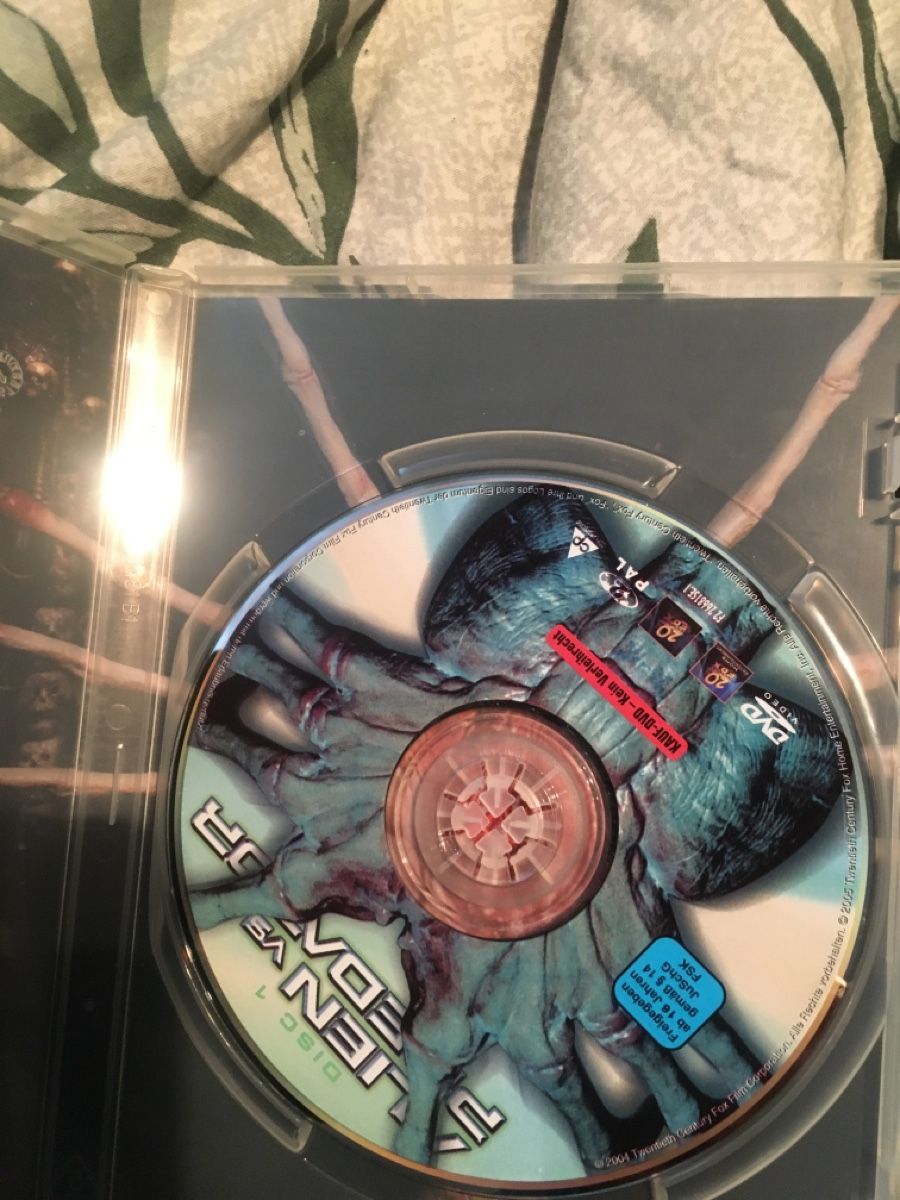 Tous les DVDs: Alien vs Predator 1 – D'occasion à Seengen par Predator86 2
