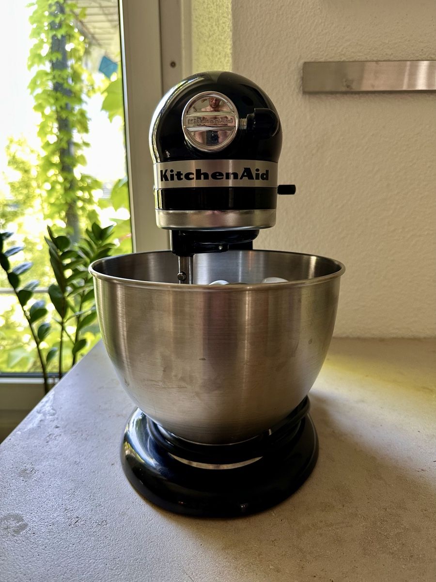 Kitchenaid Elettrodomestici da cucina: KitchenAid K 45 Classic black || Küchenmaschine – Usato da Winterthur venduto da parzival86