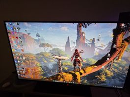 ASUS ROG Strix OLED XG32UCWMG