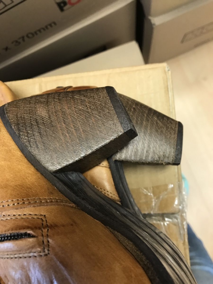 Damenschuhe: Lederstiefel von MARUTI, Gr.37,braun – Gebraucht aus Meilen von delta-da-spica 4