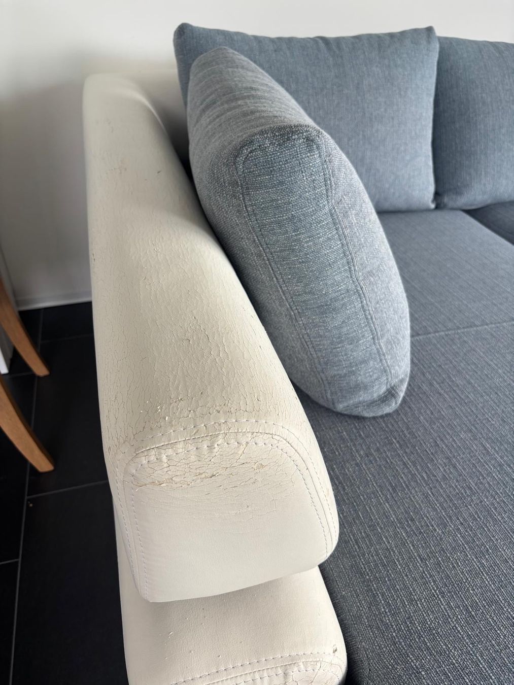 Divani: Zum Verschenken Variable Sofa, weiss-grau – Usato da Oberwil b. Zug venduto da vra_2lcg 4