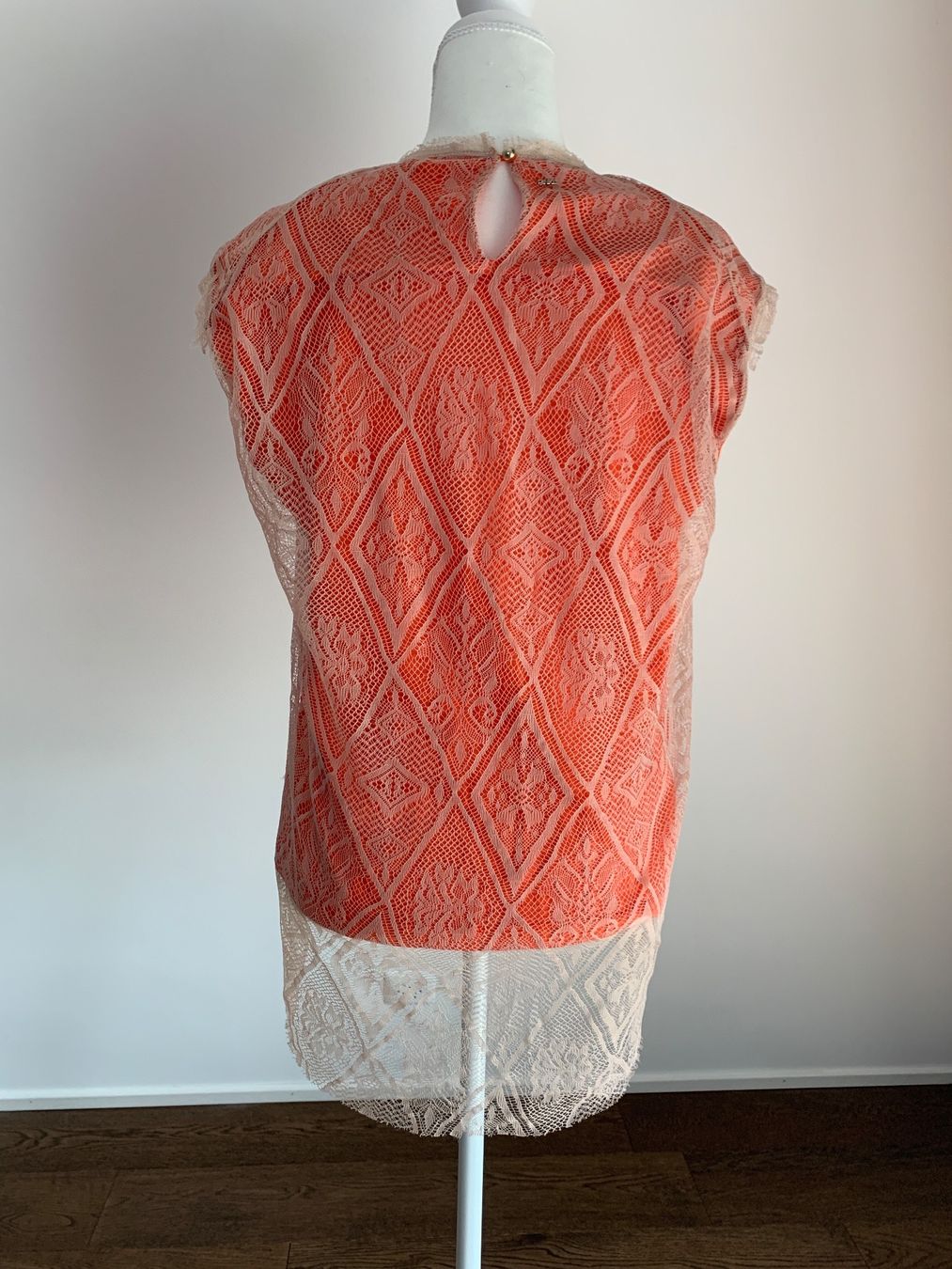 Pinko Top: PINKO top dentelle M – Usato da Morges venduto da Imade1 5