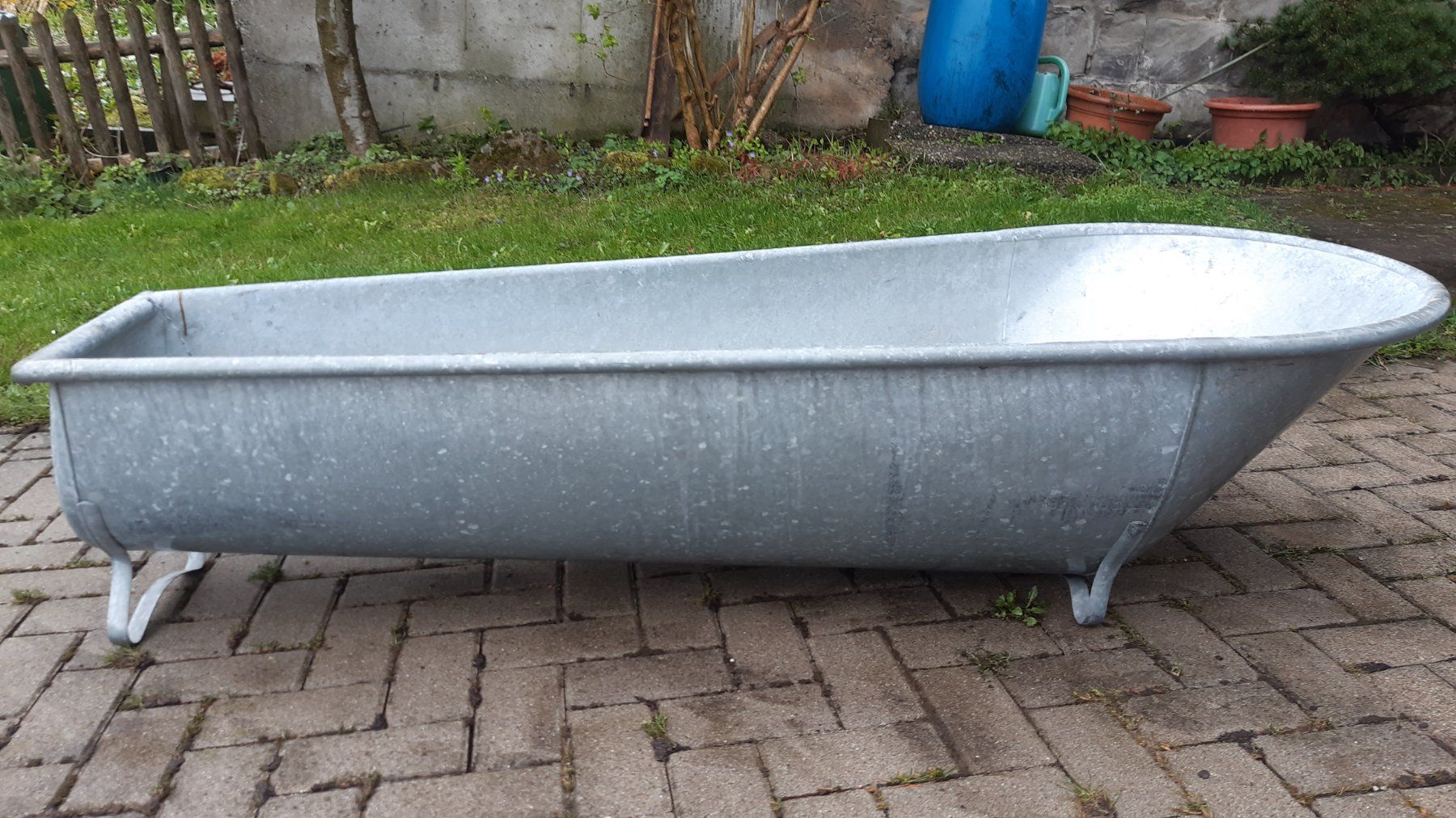 Badewannen: Badewanne Metall – Gebraucht aus Walzenhausen von  3