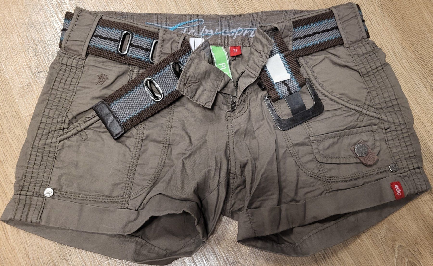 Esprit Hosen: Esprit Cargo Short Gr.34 – Gebraucht aus Lindau von Seepferd33