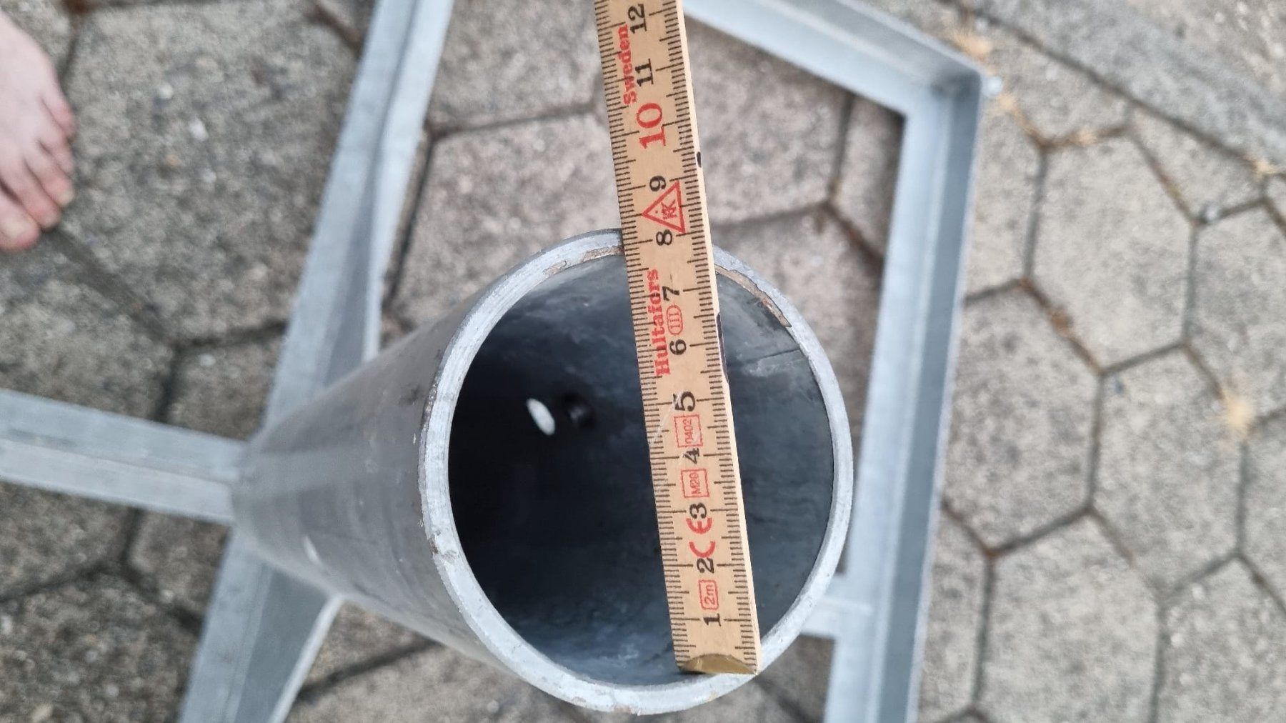 Sonnenschirme: Sonnenschirmfuss Metall – Gebraucht aus Grosswangen von michelli. 1