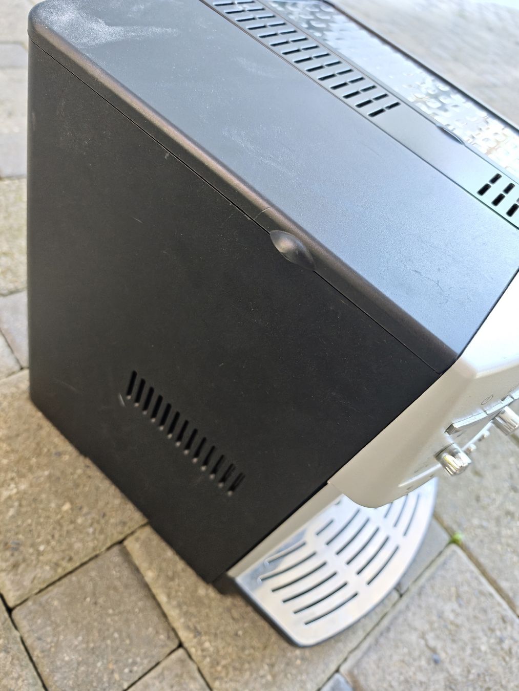 De'Longhi Machines à café & Machines à expresso: 2 Automatisch Kaffeemaschine – D'occasion à Sarnen par Laut_musik 2