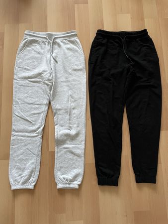 2 Trainerhosen, Gr. S