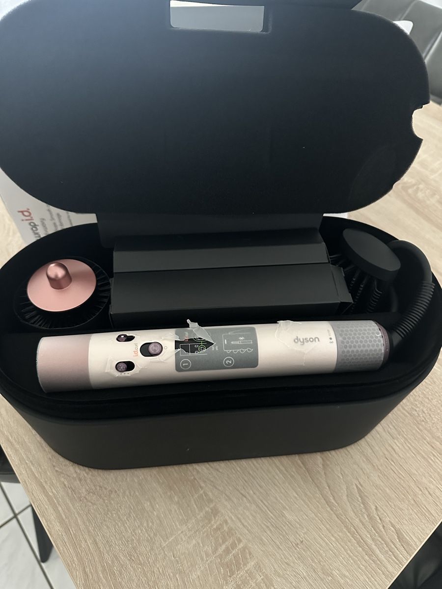 Dyson Asciugacapelli: Dyson – Nuovo e nell'imballaggio originale da Olten venduto da ayf_nyd2 1