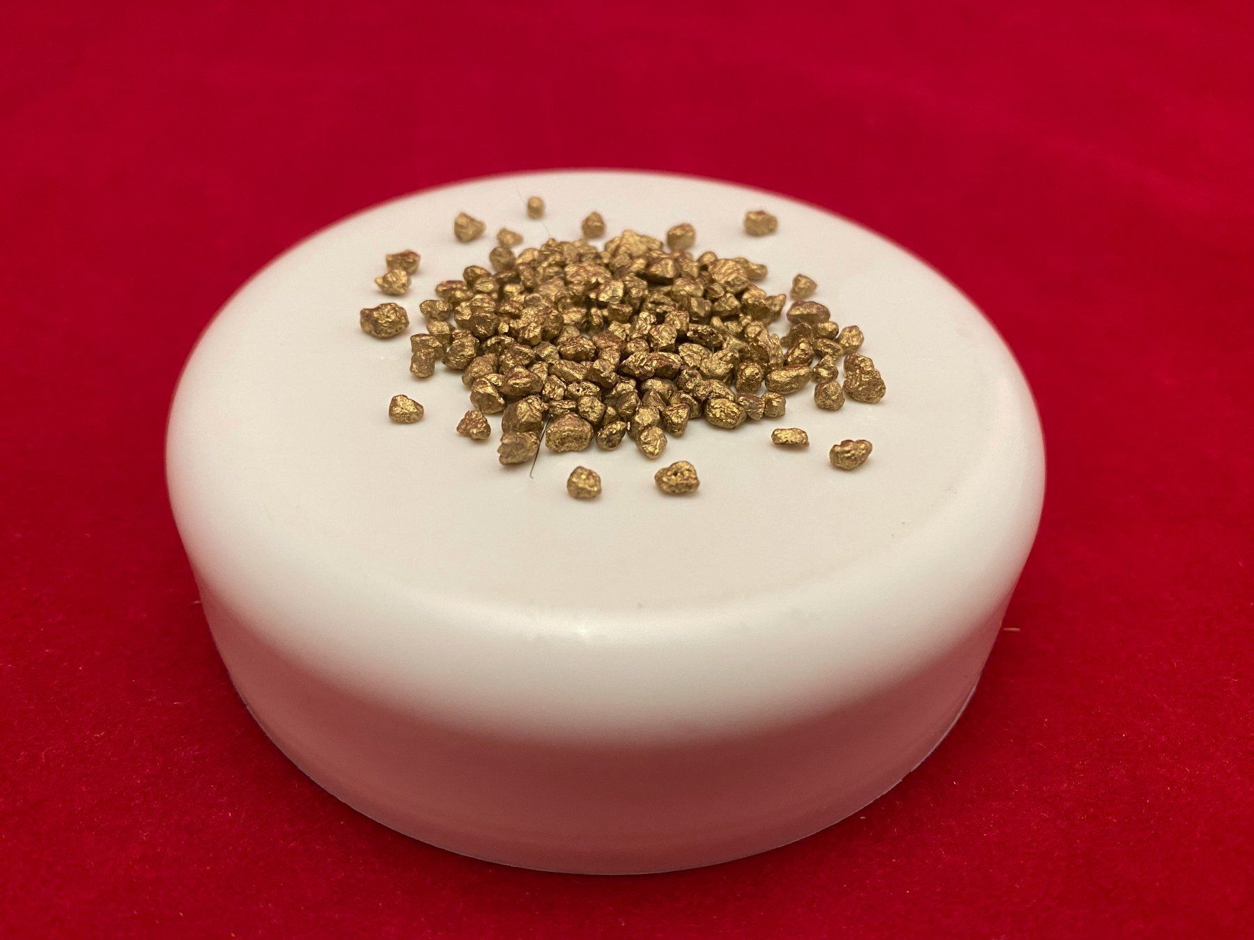 Alle Dekorationen: Deko-Granulat Gold 800 Gramm – Gebraucht aus Egolzwil von Bubbly76