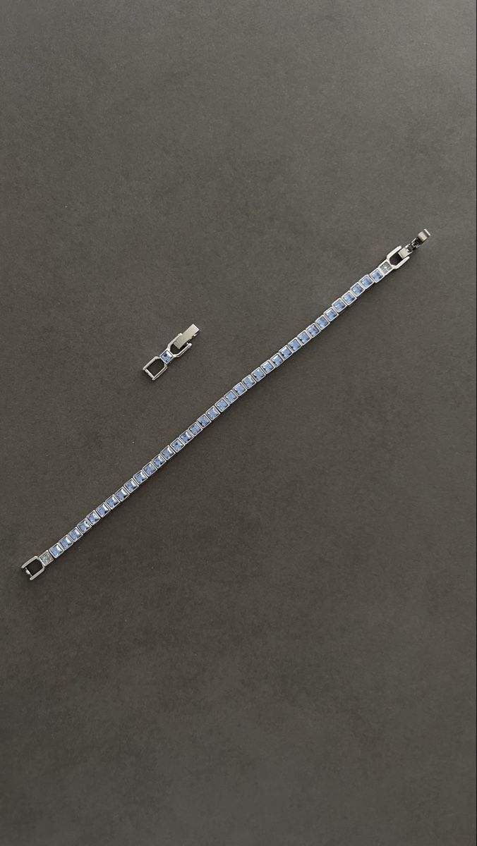 Swarovski Armbänder & -reifen: Swarovski Armband hellblau – Neu (gemäss Beschreibung) aus Münsingen von Yalaa