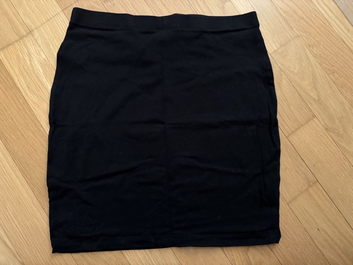 Zalando Gonne: Schwarzer Minirock, Grösse M – Usato da Münchwilen TG venduto da Schnappi040816