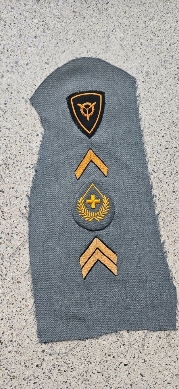 Armée suisse Plaquettes & Badges: *** Militär Abzeichen *** – Neuf avec emballage d'origine à Riedholz par fr_sIruP