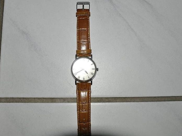 Orologi: Herrenarmbanduhr, Lederband braun – Usato da Oberrüti venduto da ELALL 1