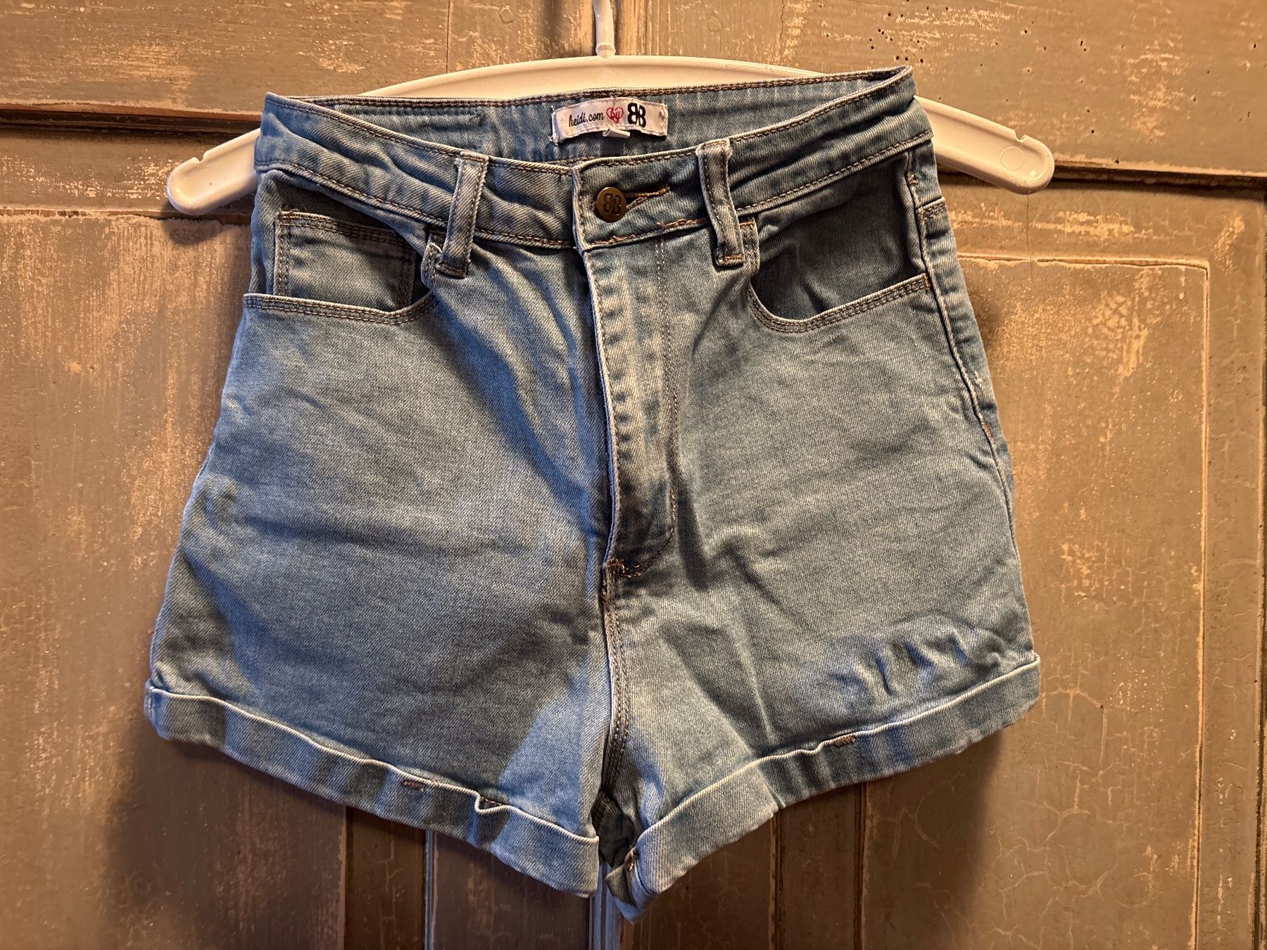 Jeans: Heidi.com by B+B Jeans Shorts 36 – Usato da Besenbüren venduto da piculo