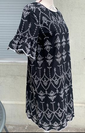 Superbe robe en broderie anglaise KIABI noir & blanc t.M(38)