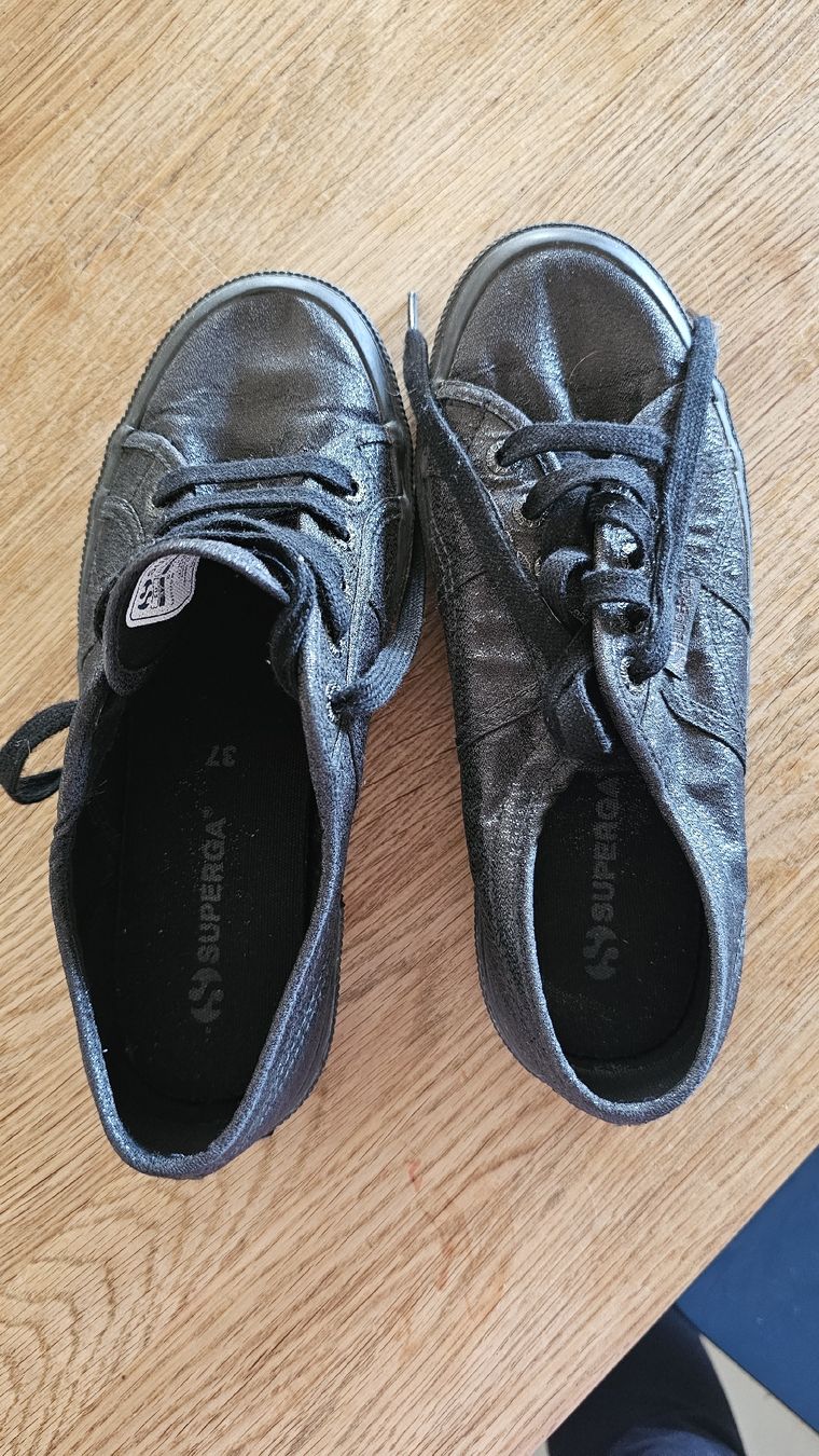 Superga Scarpe da donna: Superga noires paillettes, taille 37 – Usato da Etoy venduto da az2011
