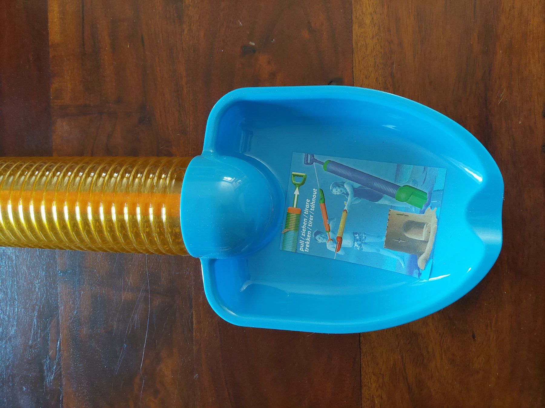Bea Giocattoli: Bea Sandschaufel mit Wasserkanone 2 in 1 – Nuovo e nell'imballaggio originale da Beckenried venduto da Havacola