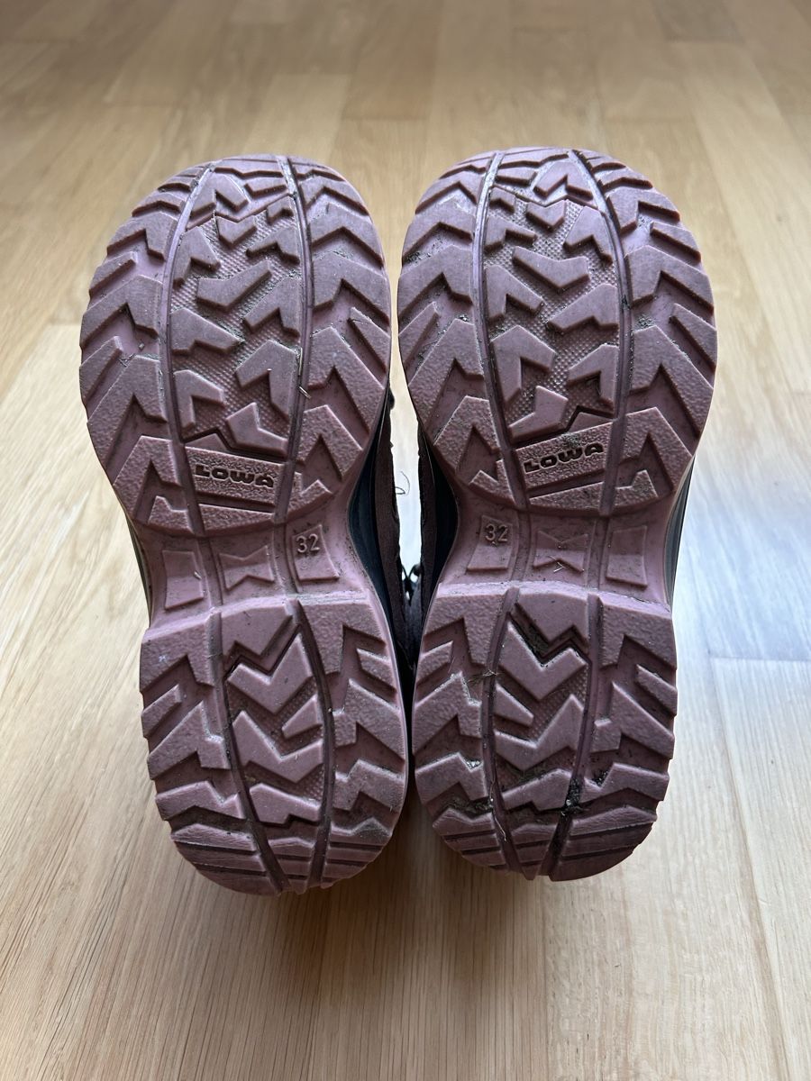 Lowa Scarpe per ragazzi: Lowa Wanderschuhe, 32 – Usato da Bern venduto da junibrise 2