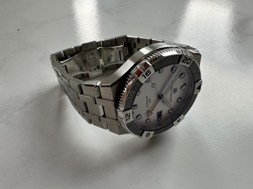 Maurice Lacroix Orologi: Maurice Lacroix Aikon Venturer GMT Automatik – Usato da Neunkirch venduto da internet-shop 7