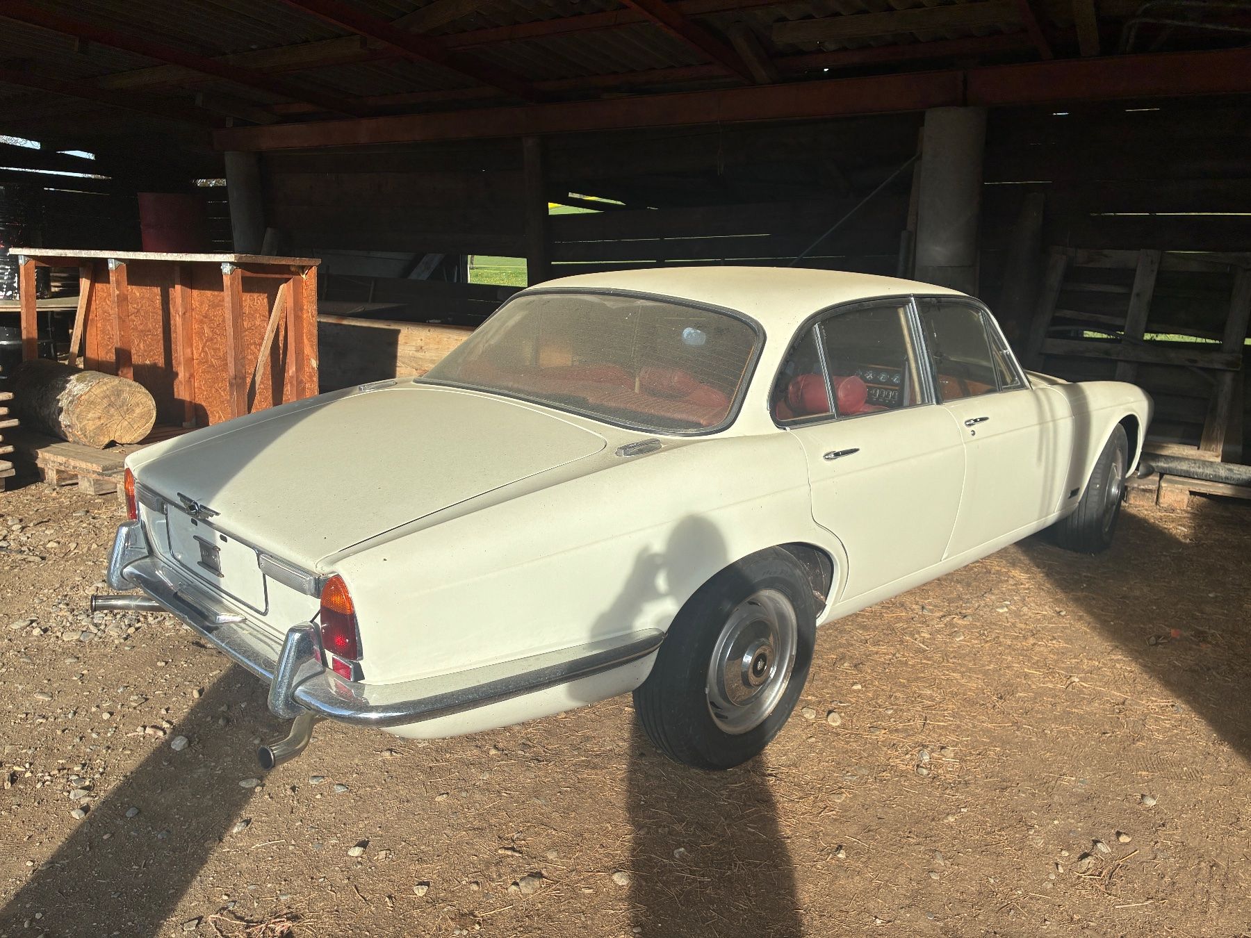 Jaguar Automobili: Jaguar XJ6 S1, 2,8l manuel – Usato da Bettens venduto da tut_myh2 6
