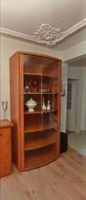 A vendre superbe vitrine 5 étagères.  Elle est comme neuve!