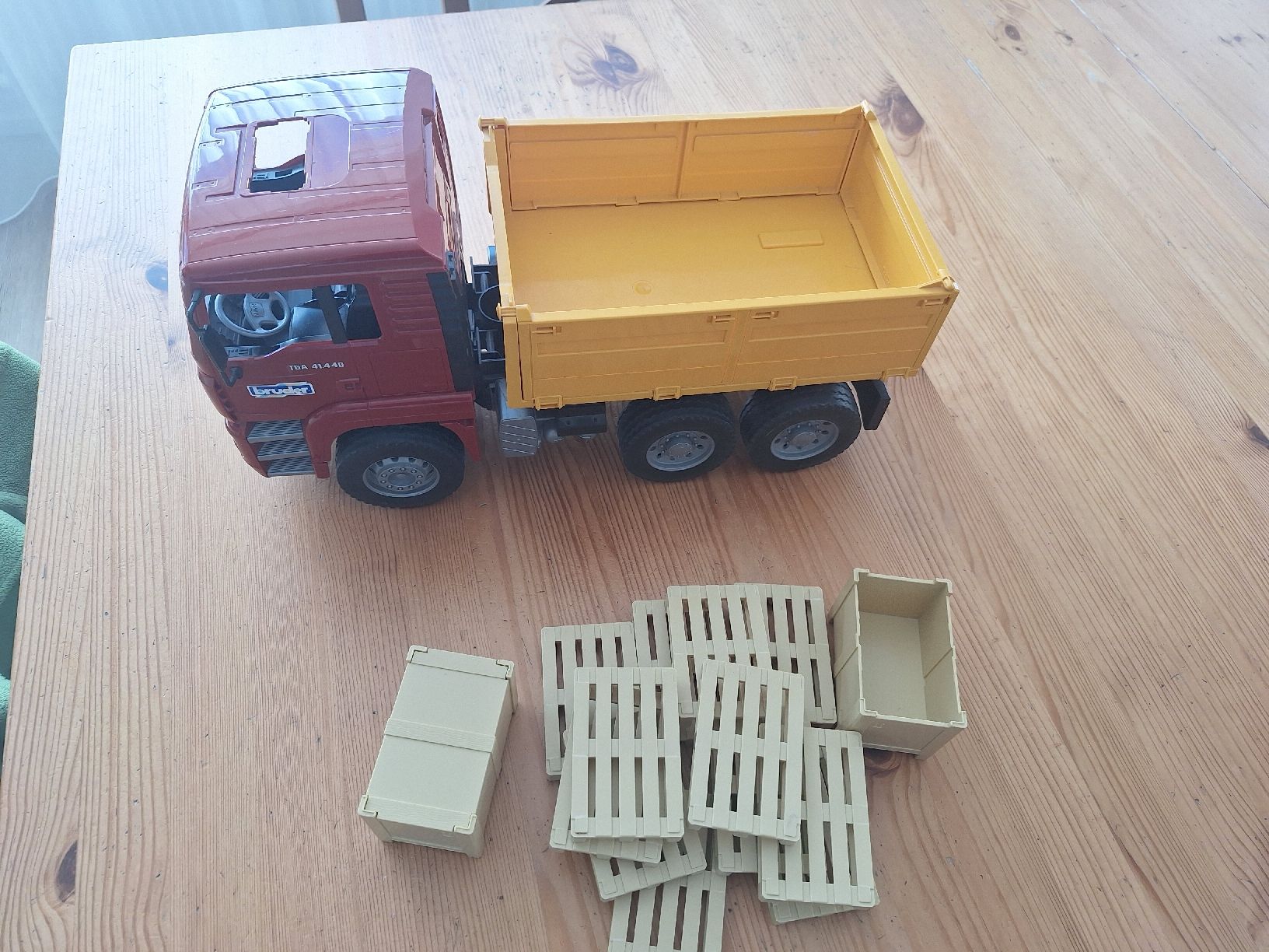 Bruder Giocattoli: Bruderset Lastwagen und Gabelstapler – Usato da Aesch BL venduto da ChezToKa 1