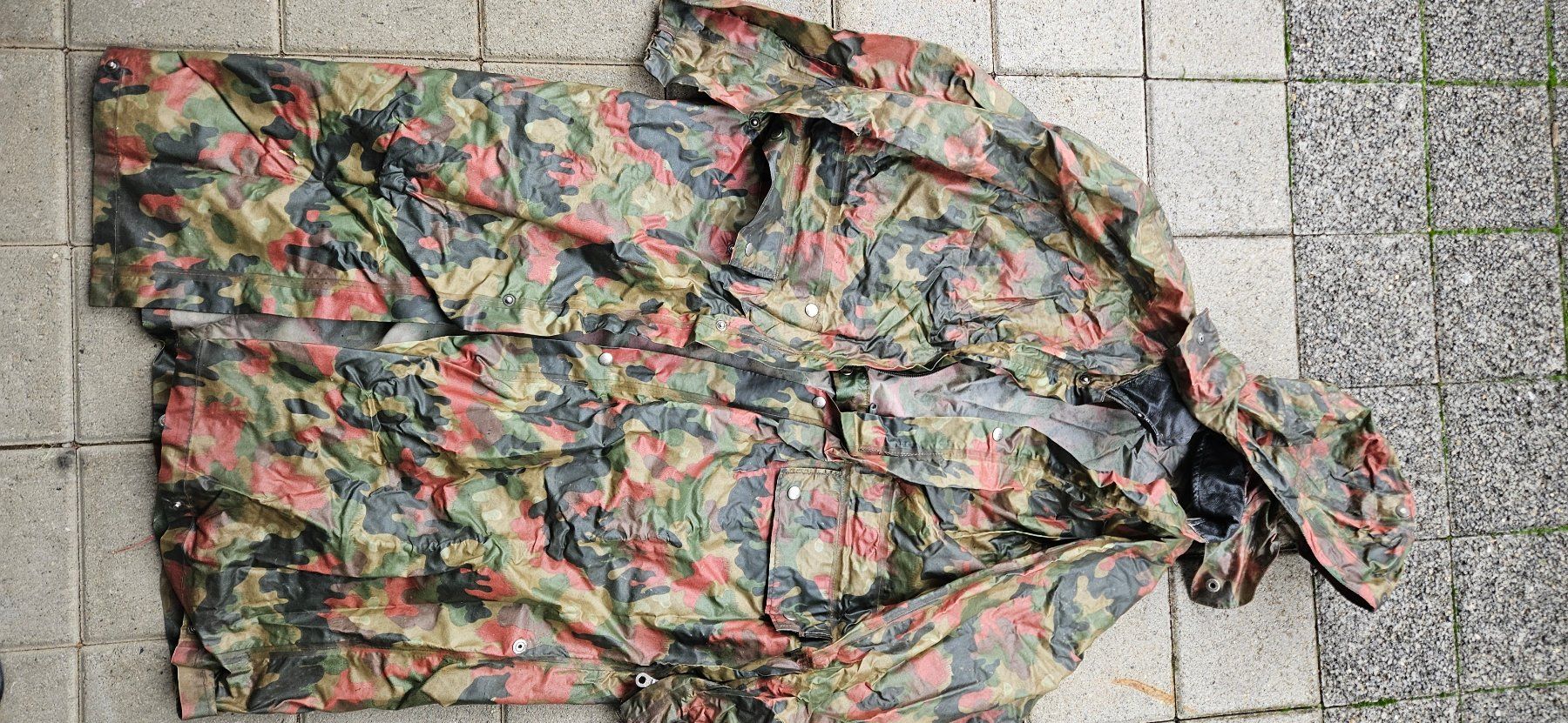 Schweizer Armee Cappotti: armee regenmantel – Usato da ZIHLSCHLACHT venduto da Raja9 1