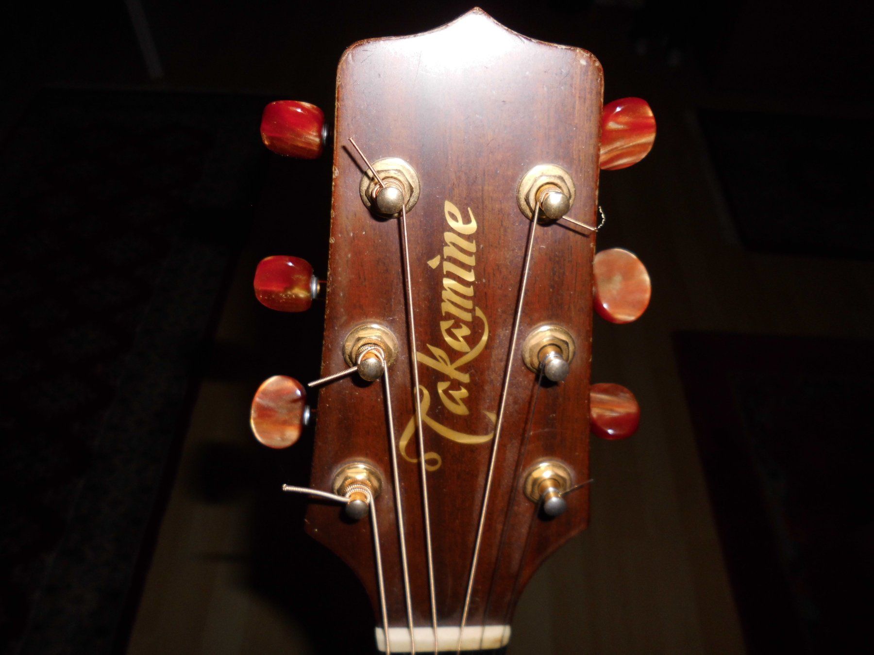 Takamine Instruments de musique: Western Gitarrre – D'occasion à Kaiseraugst par 25121944 1