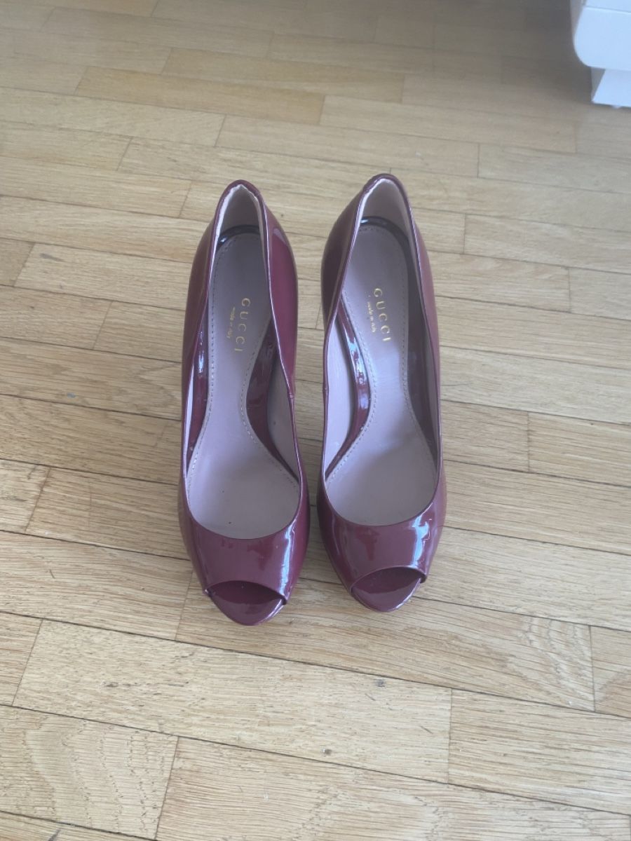 Gucci Scarpe da donna: Escarpins Burgundy Gucci – Usato da Versoix venduto da wen_75xm 1