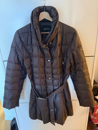 Jan Mayen Daunenjacke braun mit Gürtel Groesse S