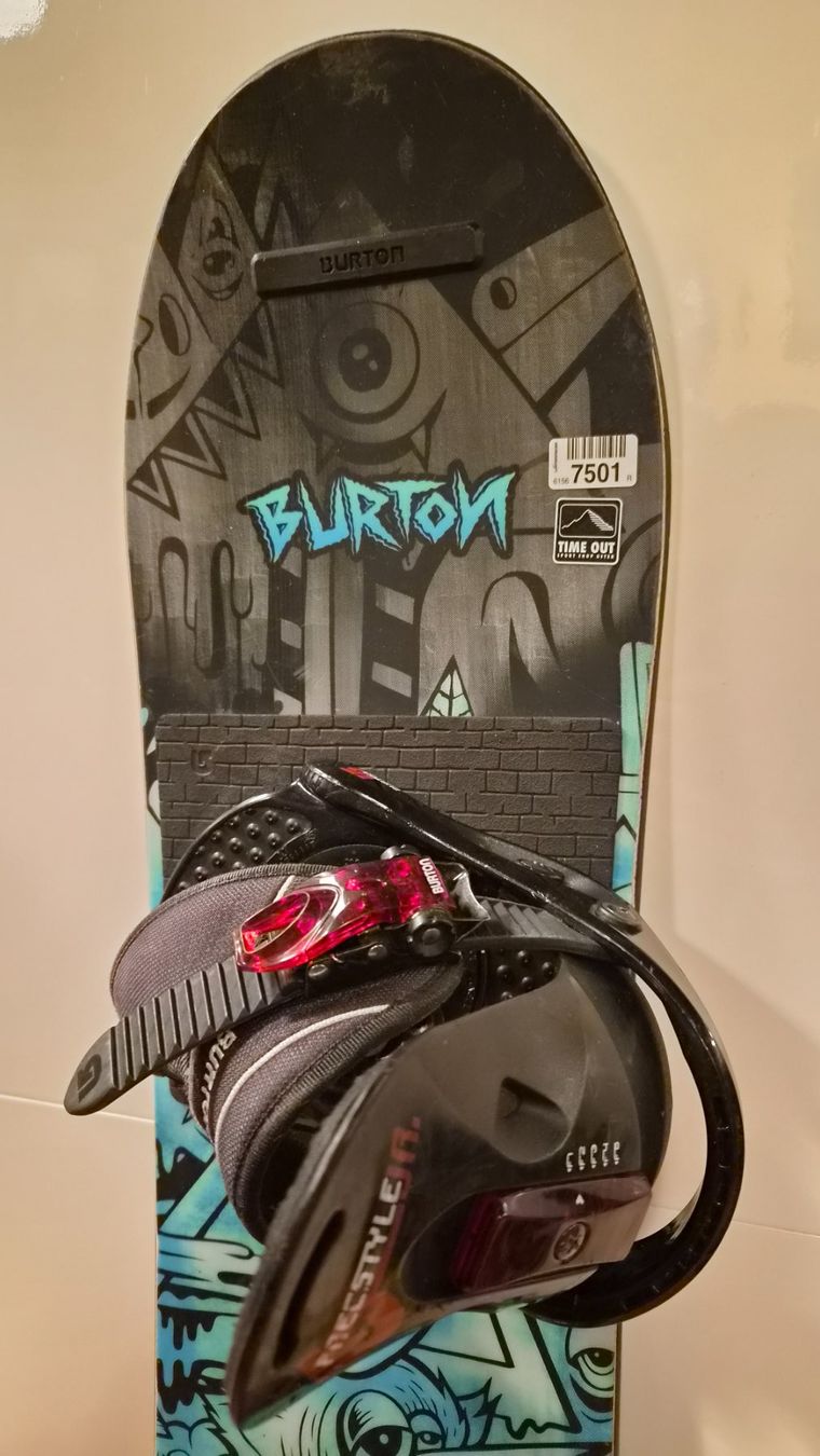 Burton Board: Burton Snowboard 100cm inkl. Bindung – Usato da Oberrieden venduto da Raja011 1