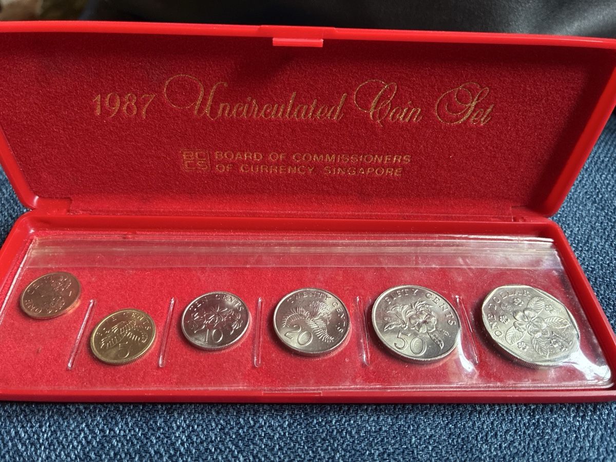 Tutti le monete: Set de monnaies 1987 Singapour UNCIRCULATED COIN SET – Usato da Chéserex venduto da Jane_Lane