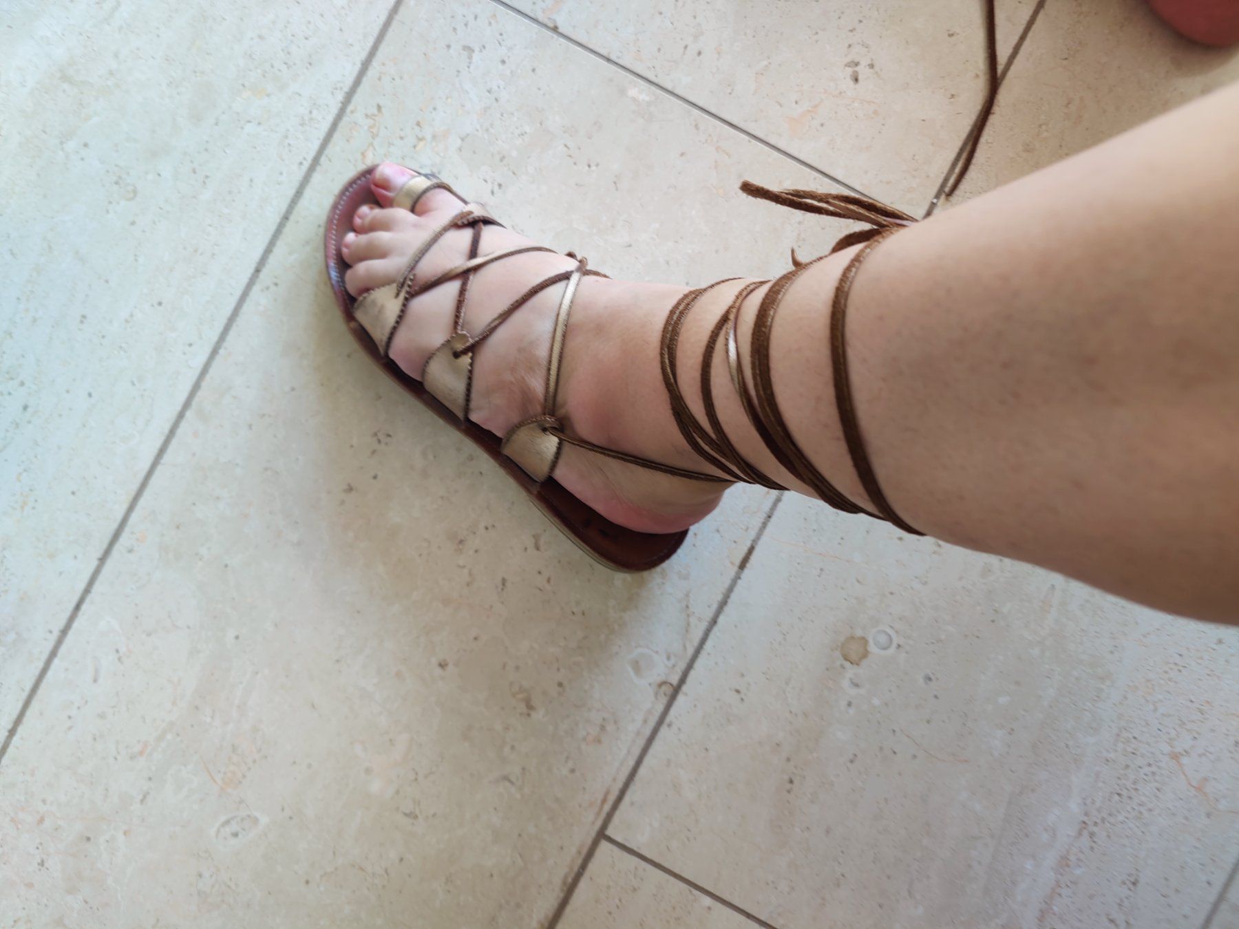Chaussures femmes: Sandalen Leder – D'occasion à Dübendorf par vas_69xt 1