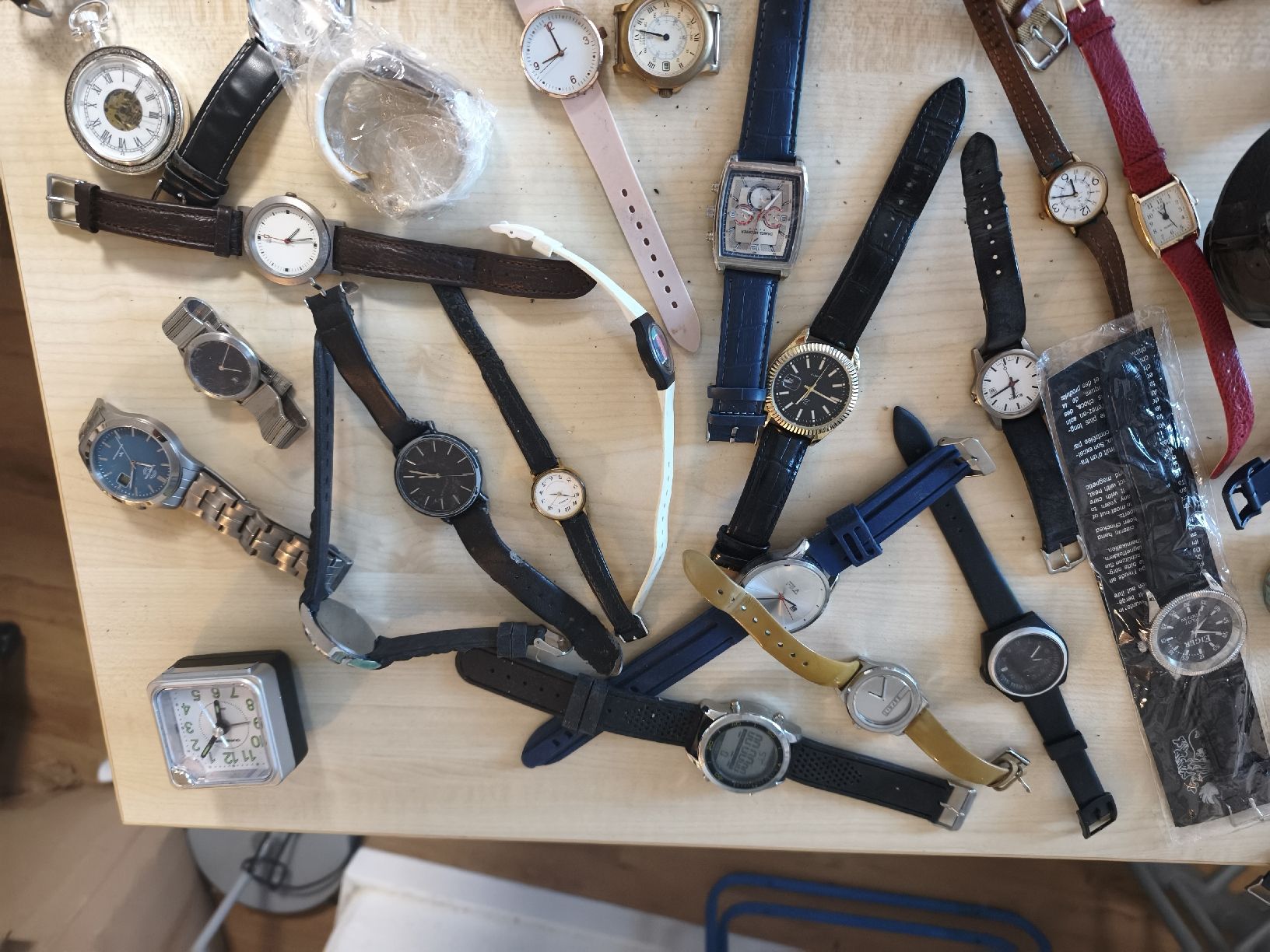 Uhren: Armbanduhr lot – Gebraucht aus Kreuzlingen von dad_9x7b 7