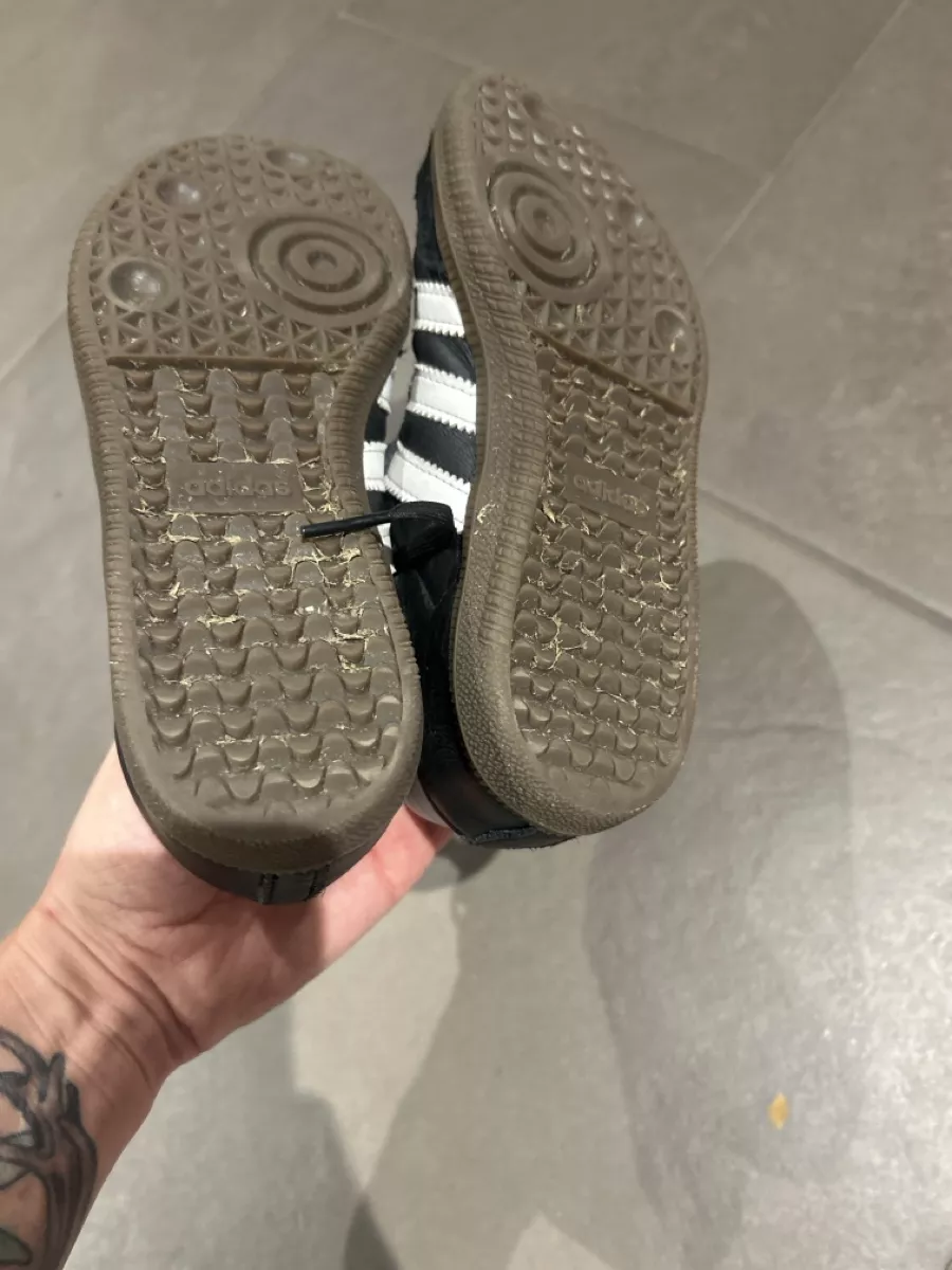 Adidas Scarpe da uomo: Adidas Sneaker – Usato da Matzendorf venduto da Fla5 1