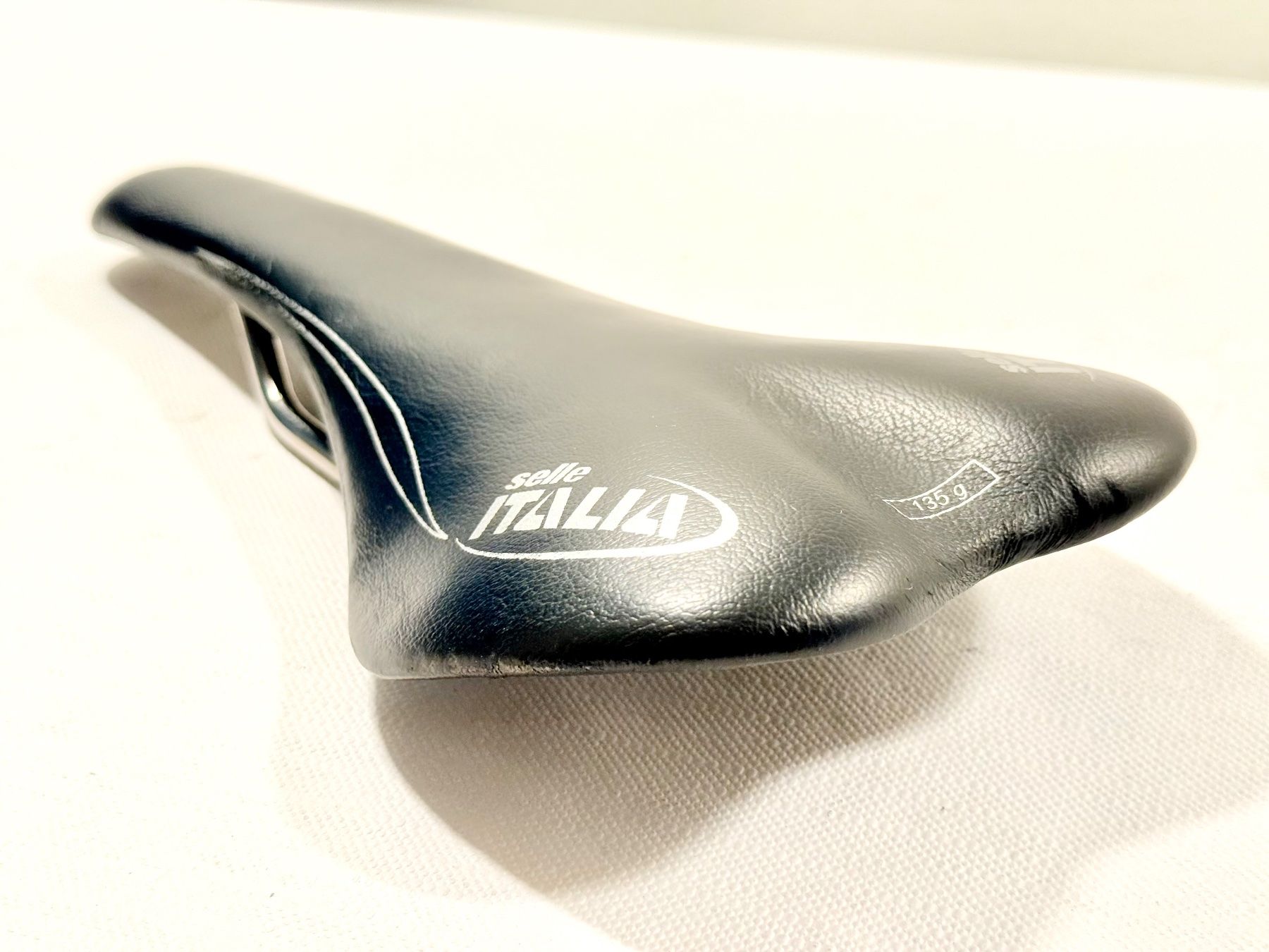 Selle Italia Ersatzteile: Selle Italia SLR CARBON FIBRE Leder Sattel 135g TOPZUST 2605 – Gebraucht aus Luzern von bikeandbeltcom 2