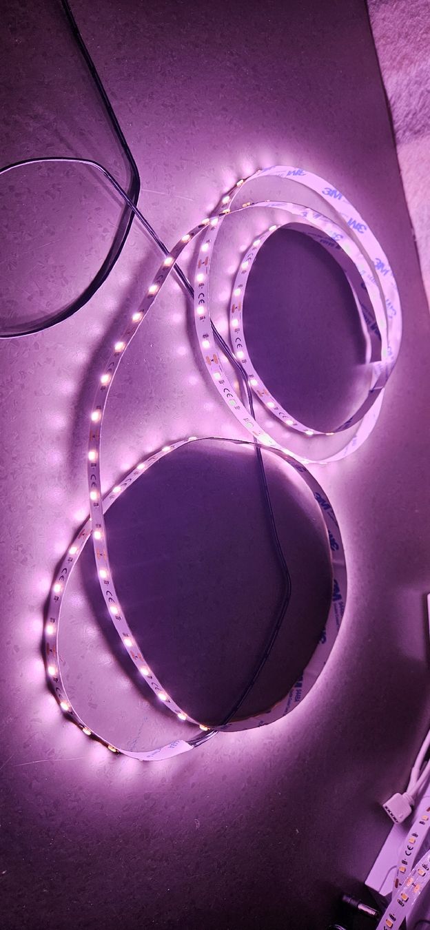 Lichterketten & Leisten: LED Strip, 2m, Warmweiss, 12V- – Neu (gemäss Beschreibung) aus Baar von Vel...Baar45 1