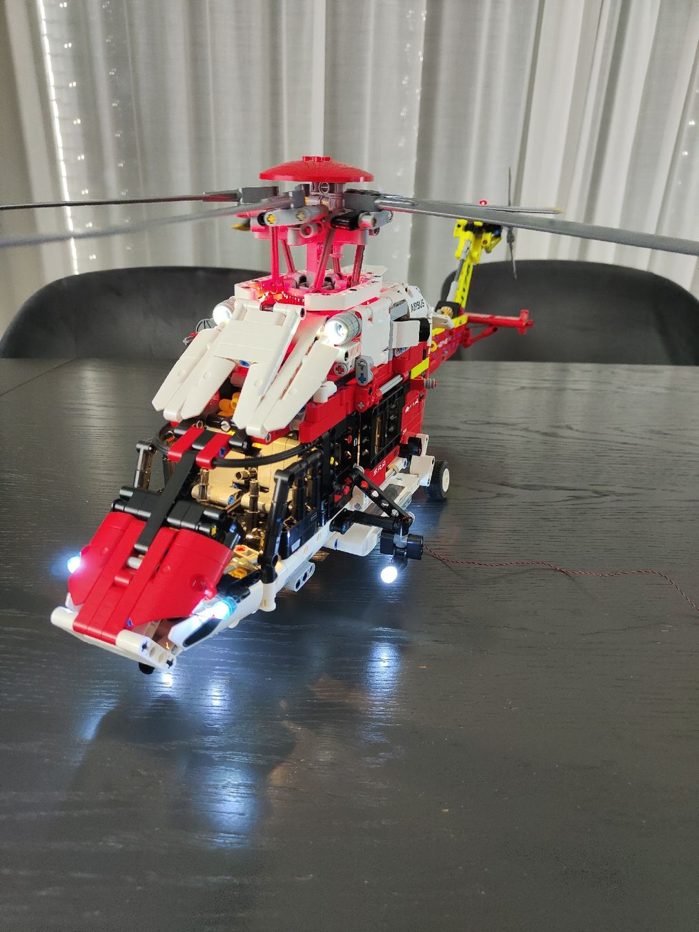 Lego Kit di costruzioni: LEGO 42145 Technic Airbus H175 – Nuovo (secondo la descrizione) da Muhen venduto da der_vpb8