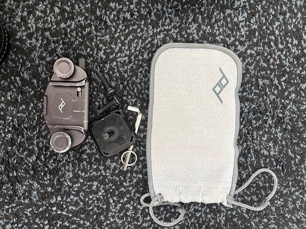 Nikon Kamera: Nikon EM analogica + kit completo – Gebraucht aus Giubiasco von Semmenek 1
