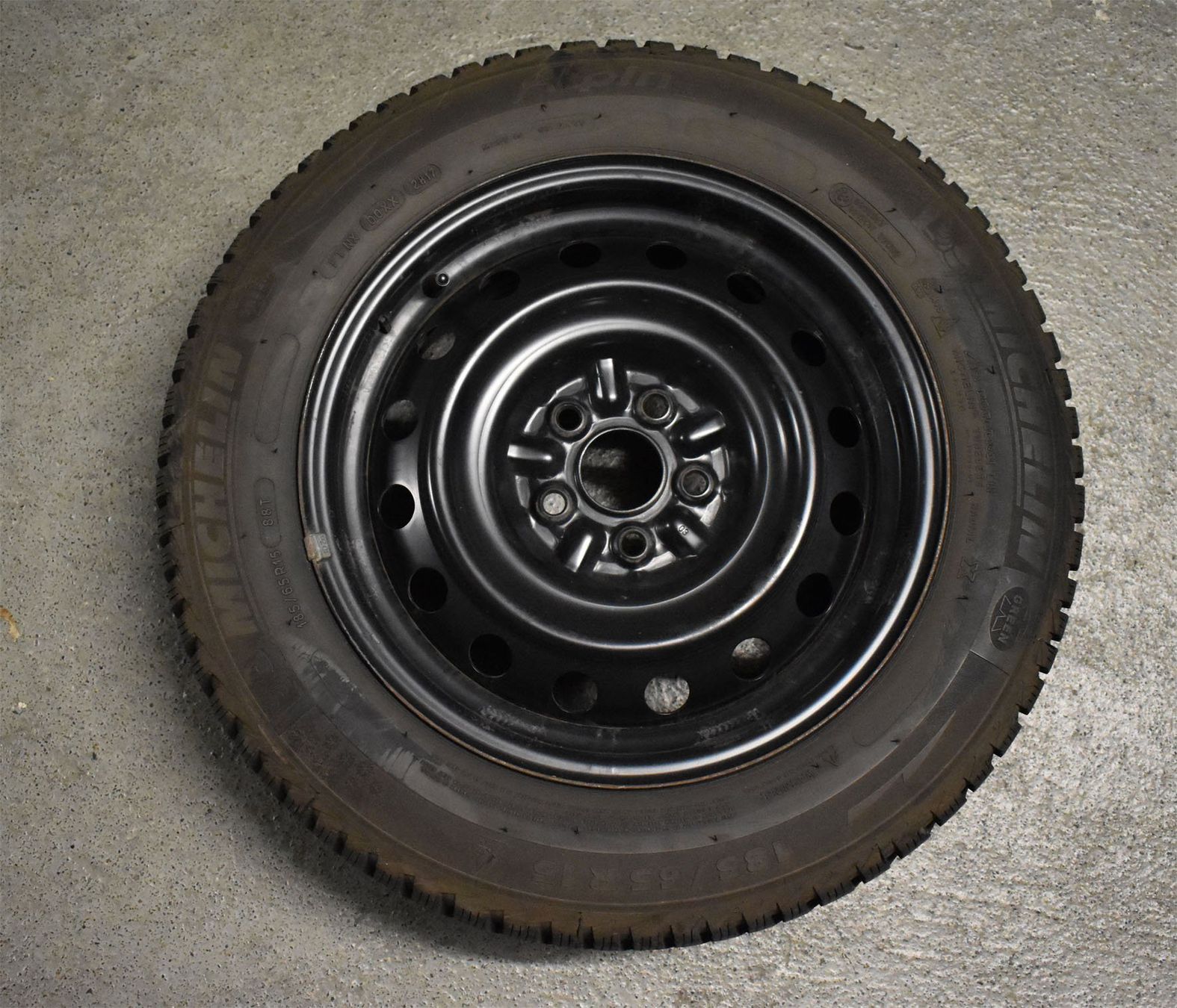 Michelin Pneus & Kompletträder: Roues neige pour Toxota Celica – Gebraucht aus Petit-Lancy von Pimose 1
