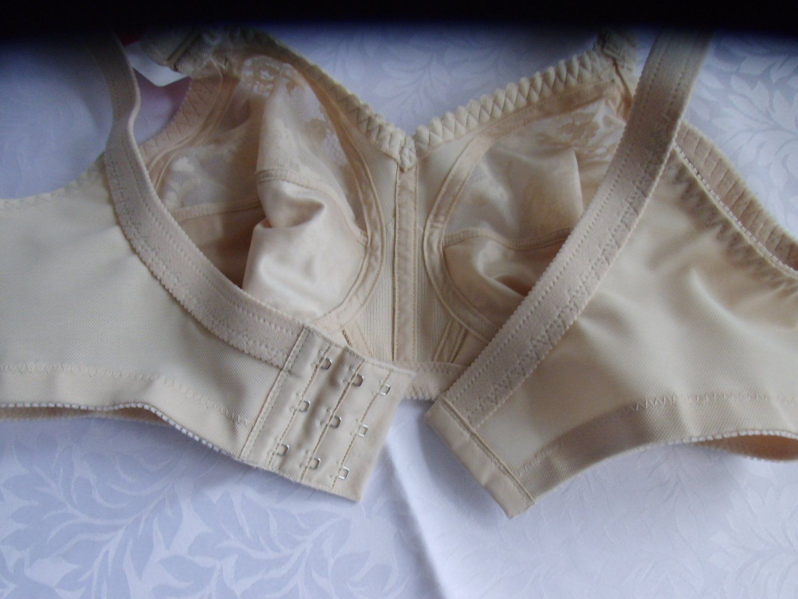 Altra biancheria intima: BH 80 C Triumph Classic , Hautfarbend – Nuovo e nell'imballaggio originale da Walenstadt venduto da Pluisa 5