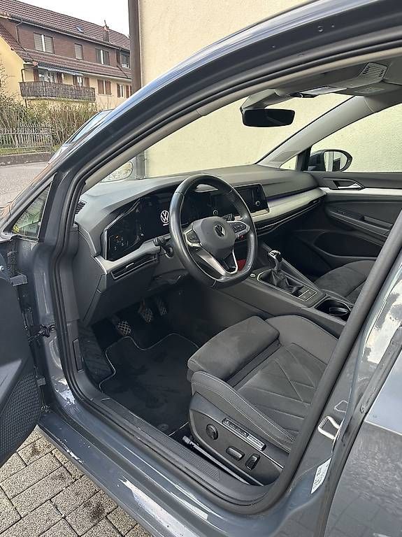 Autos: 	VW Golf 8 1.5 EVO Comfortline – Gebraucht aus Seon von ish_f2fn 4