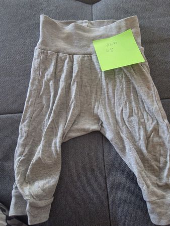 Graue Baby Hose von H&M, Grösse 68