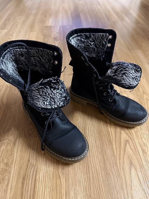 Scarpe da donna: Damen-Stiefel  – Usato da Wil SG venduto da mar_w7v7 2