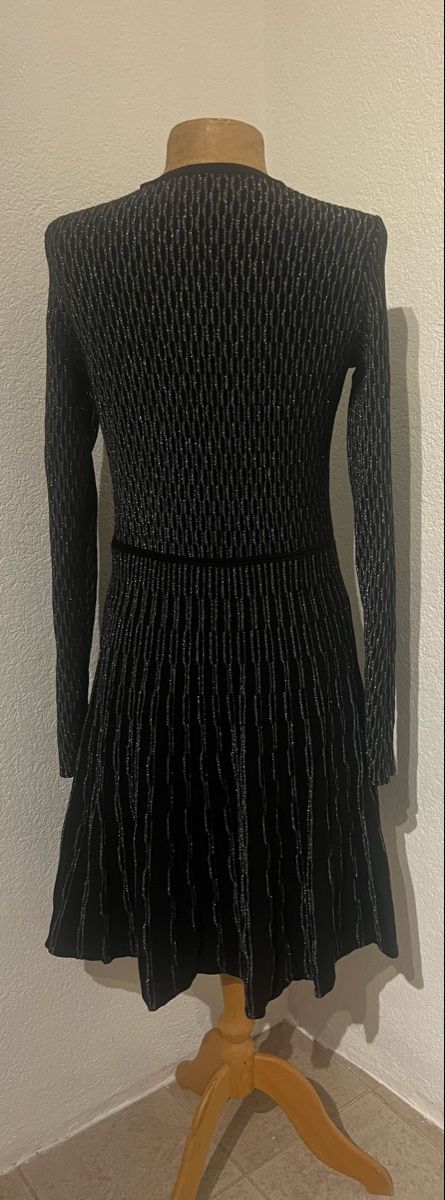 Hugo Boss Robes: Robe Boss, Taille M – D'occasion à St-Pierre-Clages par ste_xk6p 4
