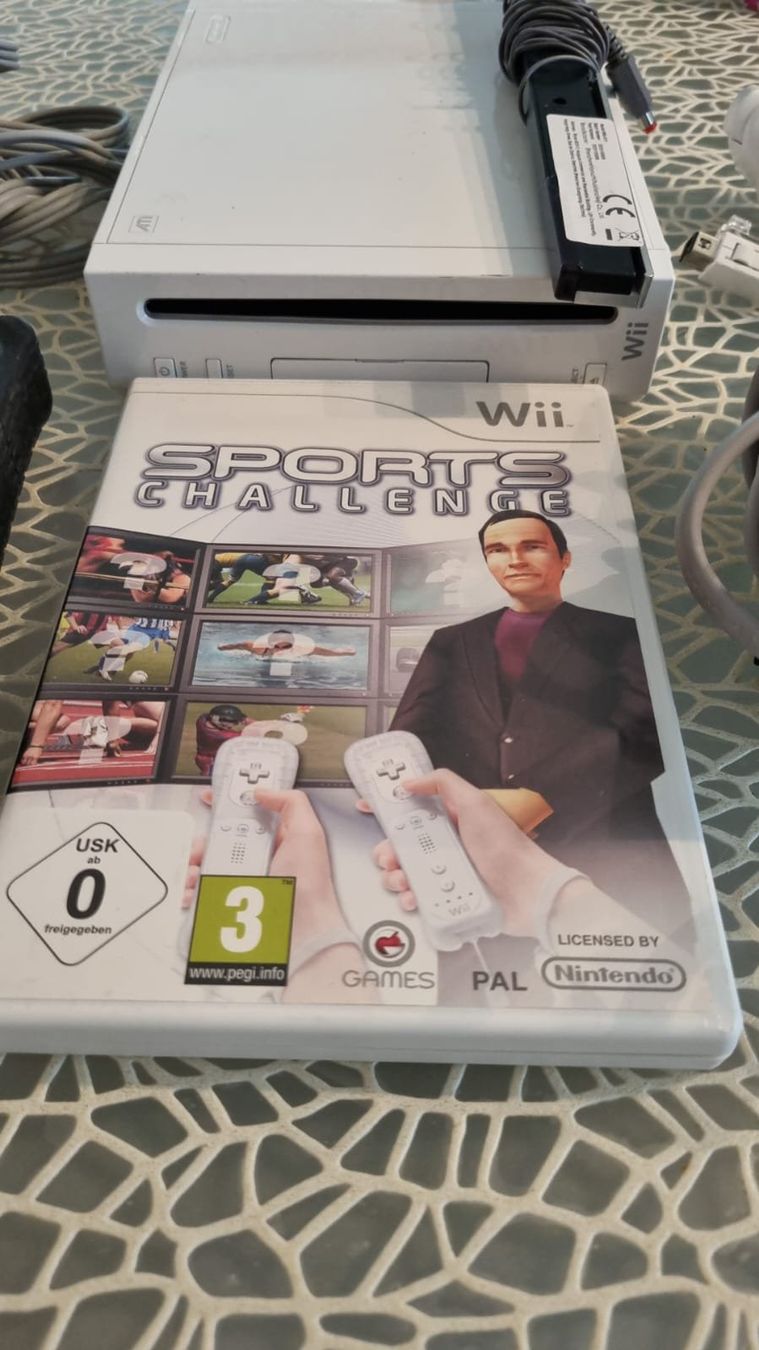 Nintendo Console: Nintendo Wii Console + Accessori + Gioco – Usato da Cadenazzo venduto da man_9hnd 1